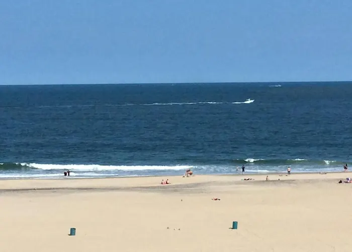 Direct Oceanfront On The Boardwalk At 1st Street, Kitchen, Pool, Gym, Parking Apartment *