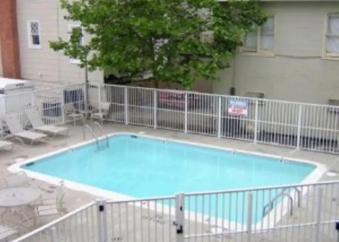 Direct Oceanfront On The Boardwalk At 1st Street, Kitchen, Pool, Gym, Parking