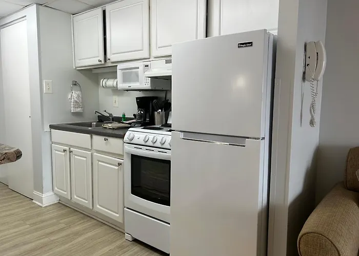 Direct Oceanfront On The Boardwalk At 1st Street, Kitchen, Pool, Gym, Parking