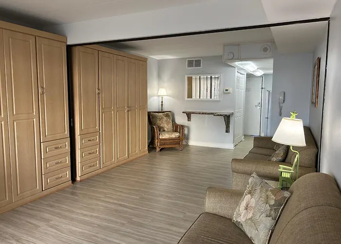 Direct Oceanfront On The Boardwalk At 1st Street, Kitchen, Pool, Gym, Parking Apartment