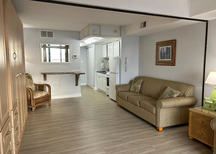 Direct Oceanfront On The Boardwalk At 1st Street, Kitchen, Pool, Gym, Parking Apartment