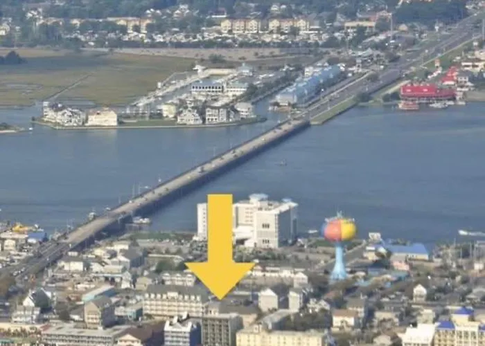 Direct Oceanfront On The Boardwalk At 1st Street, Kitchen, Pool, Gym, Parking Apartment *